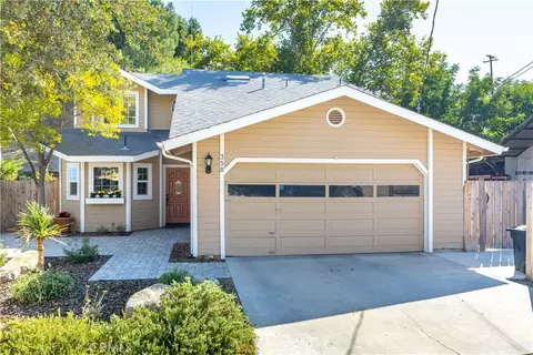 358 W 17th St, Paso Robles, CA 93446 photo 1