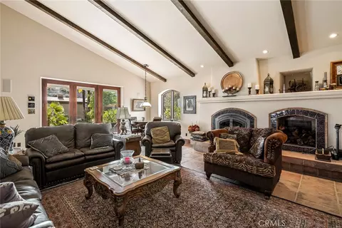 Living - 2135 Live Oak Rd, Paso Robles, CA 93446 photo 1 of 6