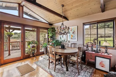 Dining - 2135 Live Oak Rd, Paso Robles, CA 93446 photo 3 of 3