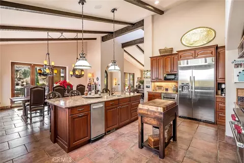 Kitchen - 2135 Live Oak Rd, Paso Robles, CA 93446 photo 3 of 5