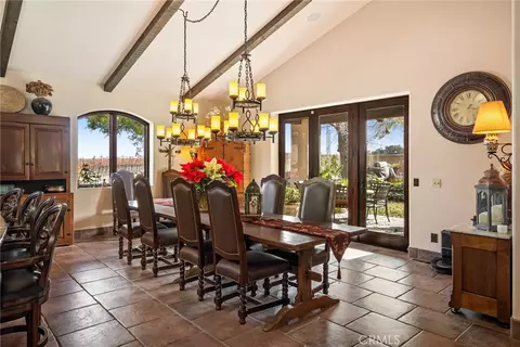 Dining - 2135 Live Oak Rd, Paso Robles, CA 93446 photo 1 of 3