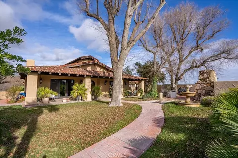 Exterior - 2135 Live Oak Rd, Paso Robles, CA 93446 photo 1 of 9