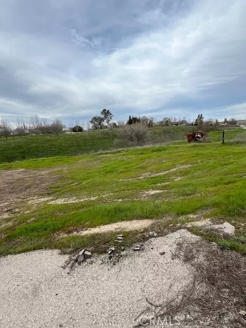 4568 Artesia Dr, Paso Robles, CA 93446 photo 2