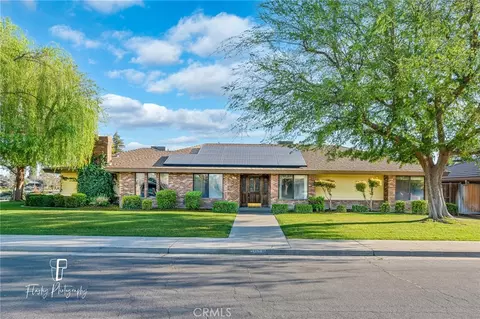 7107 Brookshire Ave, Bakersfield, CA 93308