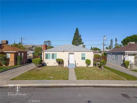23 Western Dr, Bakersfield, CA 93309