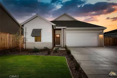 9607 Silver Falls Ln, Shafter, CA 93263