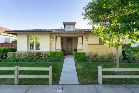 2565 Clubhouse Dr, Paso Robles, CA 93446