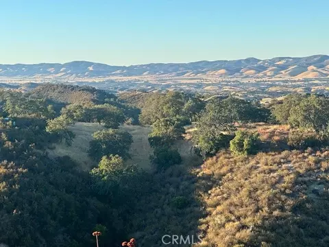 52721 Smith Rd, Bradley, CA 93426