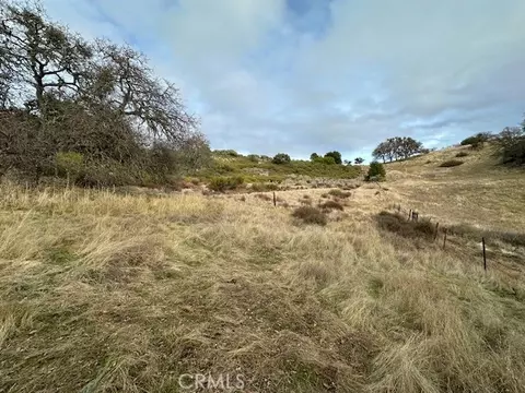 52747 Smith Rd, Bradley, CA 93426 photo 2