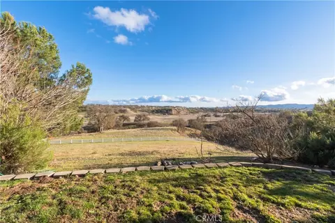 Exterior - 390 San Marcos Rd, Paso Robles, CA 93446 photo 17 of 19
