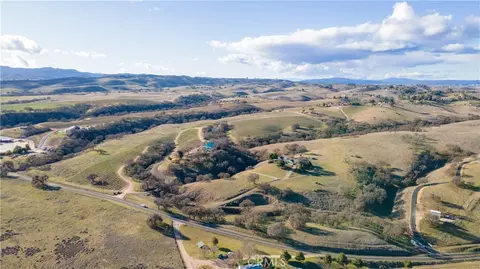View/Area - 390 San Marcos Rd, Paso Robles, CA 93446 photo 4 of 8