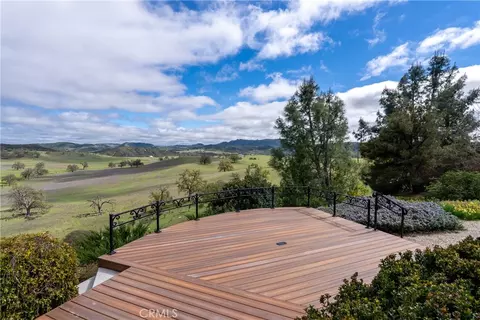 Exterior - 76525 Interlake Rd, Bradley, CA 93426 photo 8 of 14