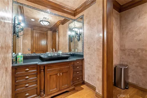 Bath - 76525 Interlake Rd, Bradley, CA 93426 photo 1 of 4
