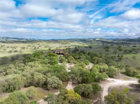 View/Area - 76525 Interlake Rd, Bradley, CA 93426 photo 3 of 13