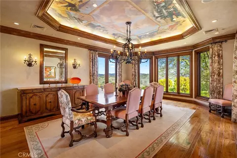 Dining - 76525 Interlake Rd, Bradley, CA 93426 photo 3 of 5