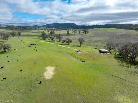 View/Area - 76525 Interlake Rd, Bradley, CA 93426 photo 12 of 13
