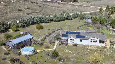 14451 Dorris Rd, Santa Margarita, CA 93453
