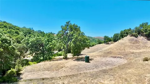 74921 Copperhead Rd, Bradley, CA 93426