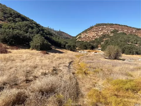 7 Paulsen Rd, Lockwood, CA 93426