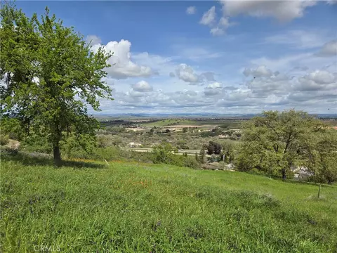436 Calle Alto St, Paso Robles, CA 93446