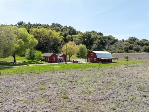 2925 Oakdale Rd, Paso Robles, CA 93446