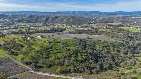 View/Area - 930 Windwood Rd, Paso Robles, CA 93446 photo 9 of 25