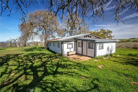 Exterior - 930 Windwood Rd, Paso Robles, CA 93446 photo 8 of 10