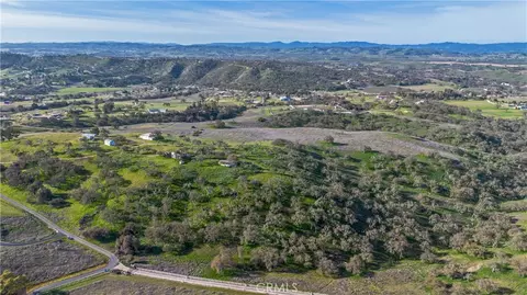 View/Area - 930 Windwood Rd, Paso Robles, CA 93446 photo 9 of 25