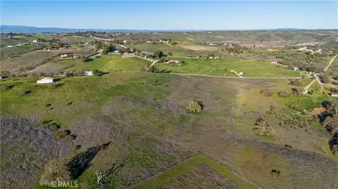 View/Area - 930 Windwood Rd, Paso Robles, CA 93446 photo 13 of 25