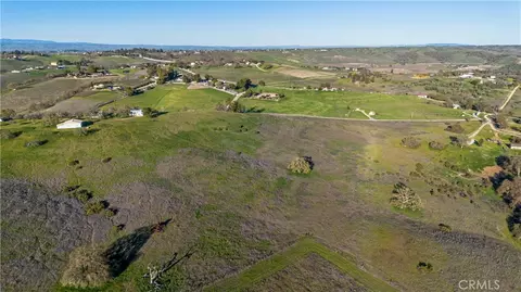 View/Area - 930 Windwood Rd, Paso Robles, CA 93446 photo 13 of 25