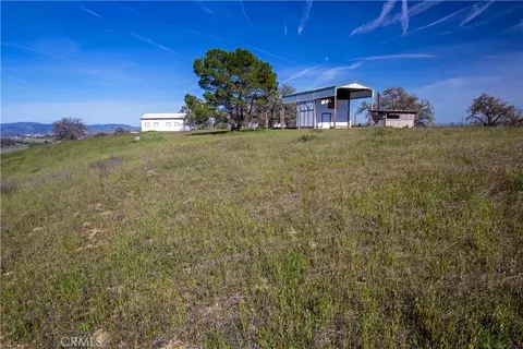 Exterior - 930 Windwood Rd, Paso Robles, CA 93446 photo 4 of 11
