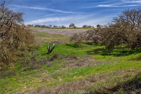 Exterior - 930 Windwood Rd, Paso Robles, CA 93446 photo 10 of 12