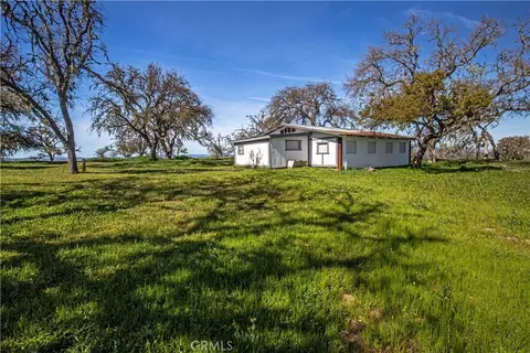 Exterior - 930 Windwood Rd, Paso Robles, CA 93446 photo 7 of 10