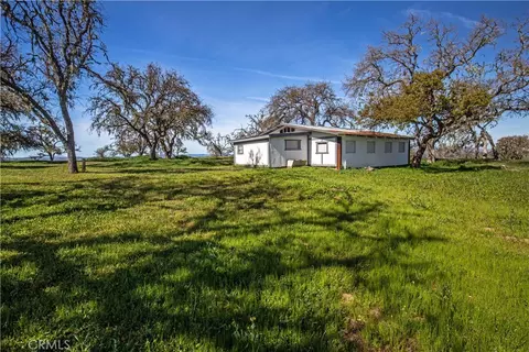 Exterior - 930 Windwood Rd, Paso Robles, CA 93446 photo 8 of 12