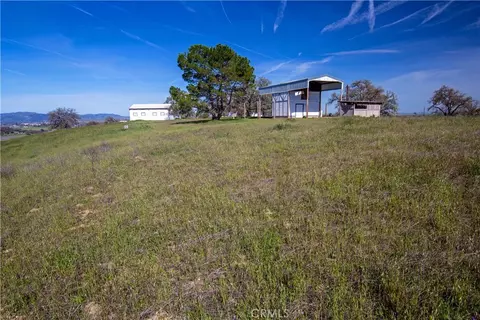 Exterior - 930 Windwood Rd, Paso Robles, CA 93446 photo 4 of 10