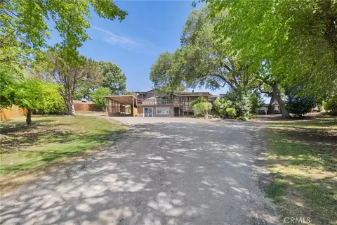 8950 Pueblo Ave, Atascadero, CA 93422