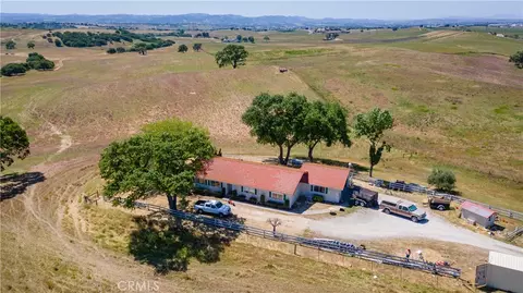 1975 Hidden Acre Ln, Paso Robles, CA 93446