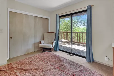 Bedroom - 2664 Pine Ridge Rd, Bradley, CA 93426 photo 2 of 5