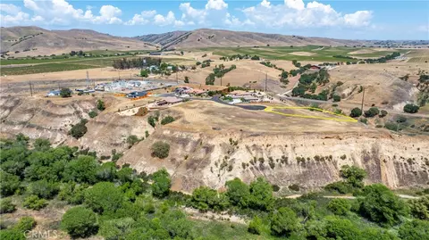 13060 River Bluffs Ln, San Miguel, CA 93451