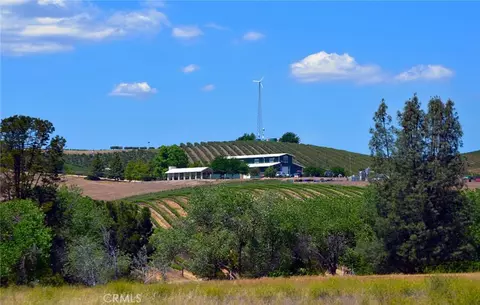 6320 Von Dollen Rd, San Miguel, CA 93451