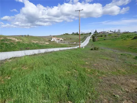 5930 Forked Horn Pl, Paso Robles, CA 93446 photo 2