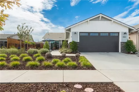 680 Malbec Ln, Paso Robles, CA 93446