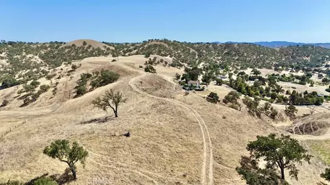 View/Area - 1924 Surrey Way, Paso Robles, CA 93446 photo 1 of 4