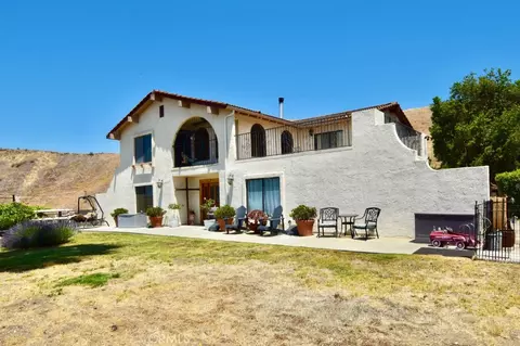 Exterior - 1924 Surrey Way, Paso Robles, CA 93446 photo 1 of 7