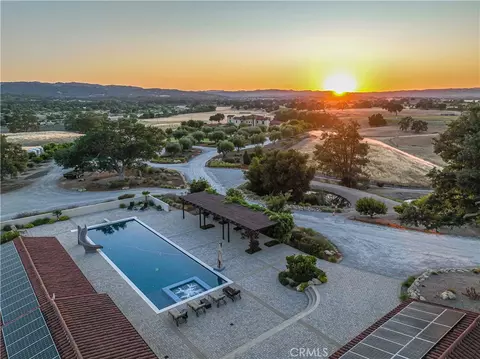 Exterior - 3030 Templeton, Templeton, CA 93465 photo 15 of 21