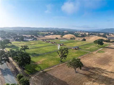 View/Area - 3030 Templeton, Templeton, CA 93465 photo 3 of 8