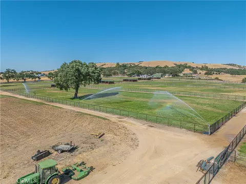 Exterior - 3030 Templeton, Templeton, CA 93465 photo 18 of 21