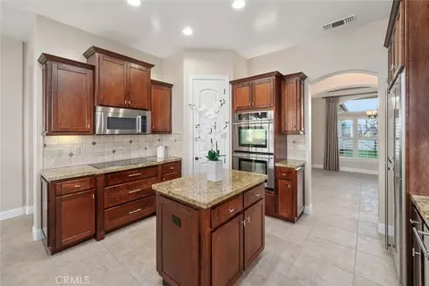 5495 Vista Serrano, Paso Robles, CA 93446 photo 9