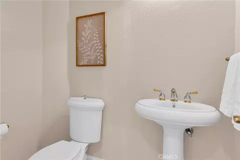Bath - 117 Frontier Way, Templeton, CA 93465 photo 5 of 5