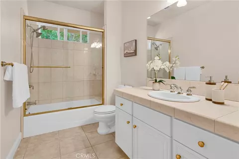 Bath - 117 Frontier Way, Templeton, CA 93465 photo 4 of 5